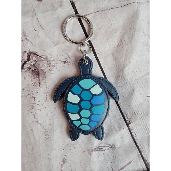 Vera Bradley Blue Island Medallion Turtle Bag Charm Keyring Mirror - Picture 1 of 7